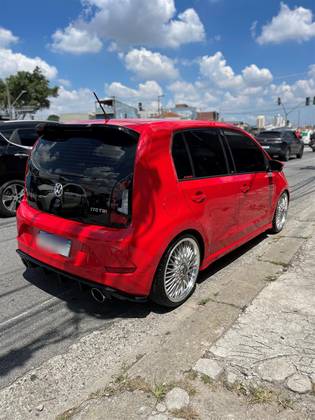 VOLKSWAGEN UP 1.0 TSI MOVE UP 12V FLEX 4P MANUAL VOLKSWAGEN UP 1.0 TSI MOVE UP 12V FLEX 4P MANUAL